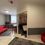 Ava Hotel 2*
