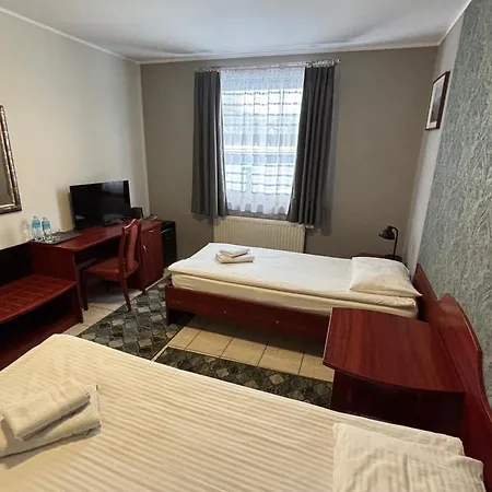 Ava Hotel 2*