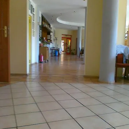 Hotel Ava